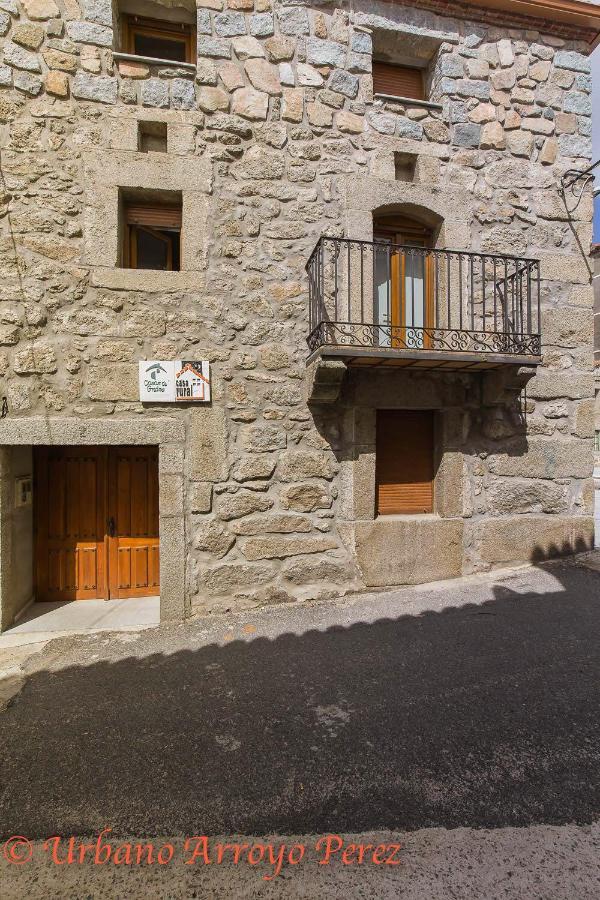 Casa Rural El Salon Del Baile Navarredondilla Exterior foto